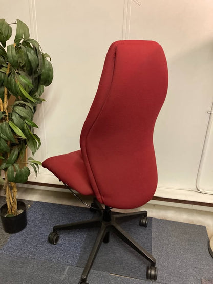 Secondhand Usk U02 adjustable ergonomic office/home/task chair
