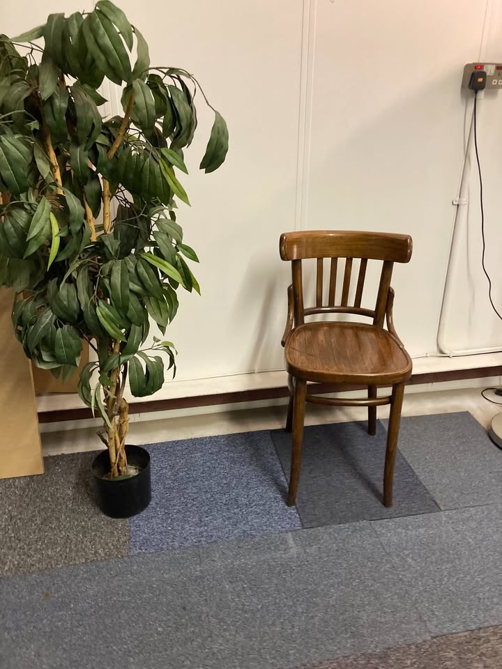 Secondhand Ton Chair 763 Design - vintage/retro