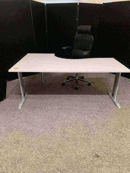Used L-shape executive desk / large computer desk - Light grey 180cm w x 120cm d x 73cm h