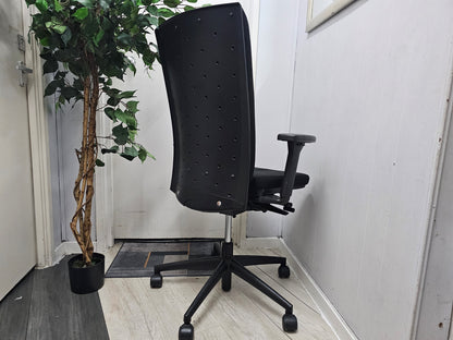 Black Office Swivel chair in croydon, adjustable ergonomic home office desk chair