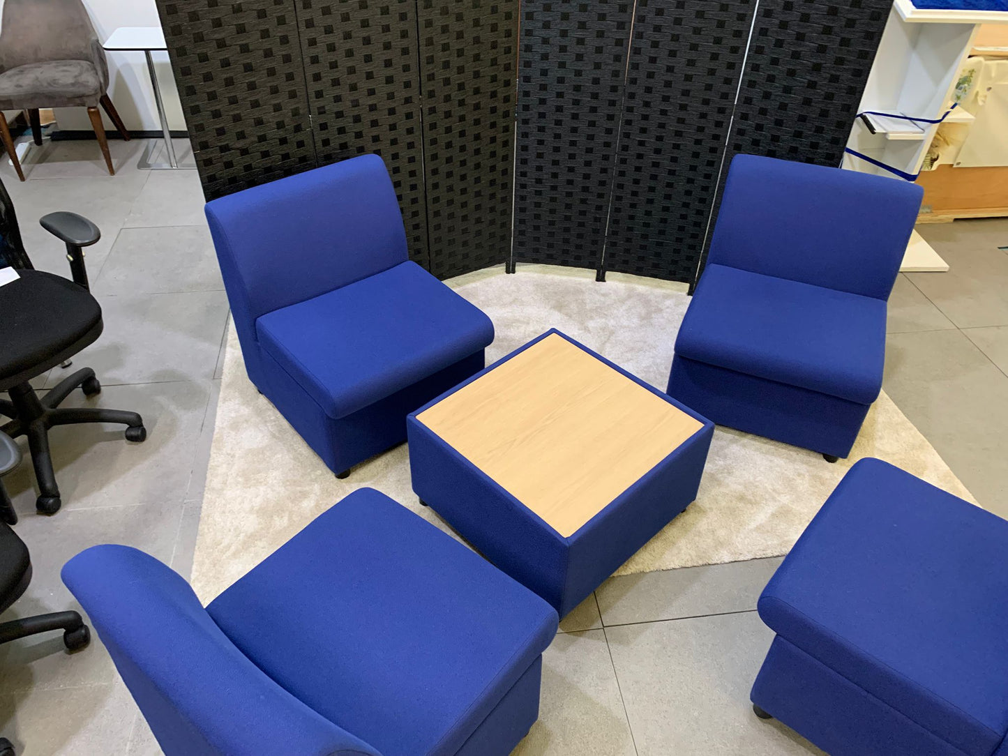 Pre-owned Modula Sofa Chair/s Blue with Coffee Table