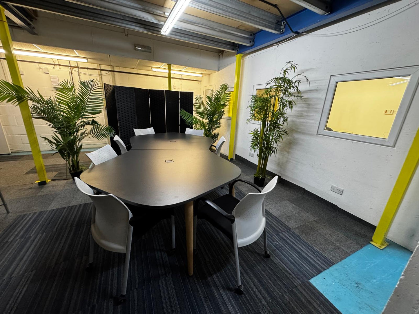 Sedus Mastermind Office Meeting Conference Boardroom table seats 6 - 8 299cm x 155cm