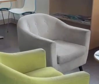 Second hand Armchair off white button-tufted backrest and dark wooden legs