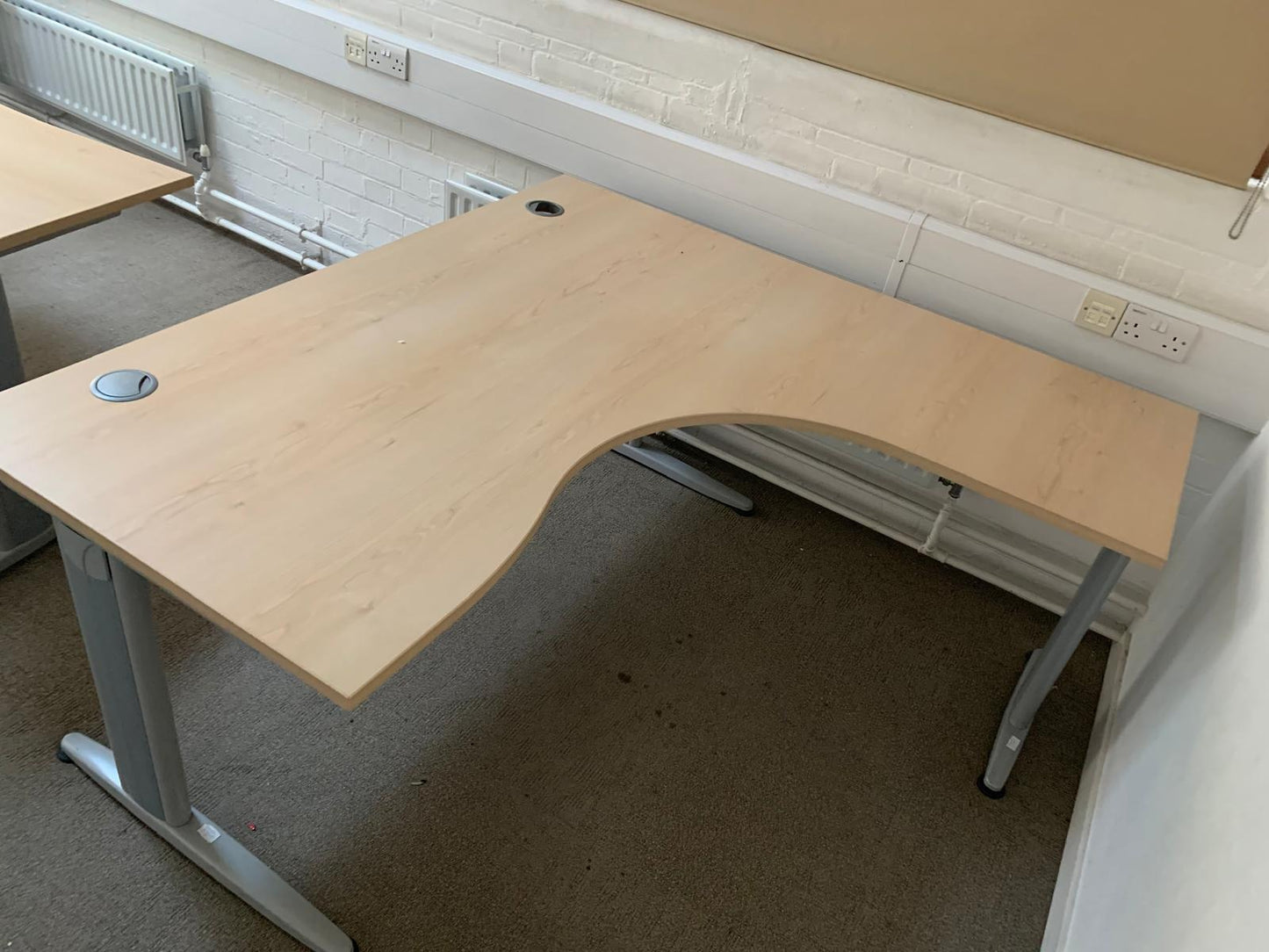 Secondhand Beech Single Curved Desk 140cm x 80cm x 100