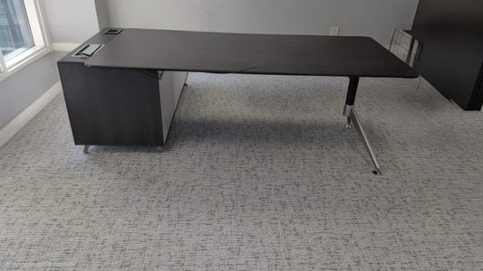 Pre-owned Dark Wood Executive Desk with Return L shape