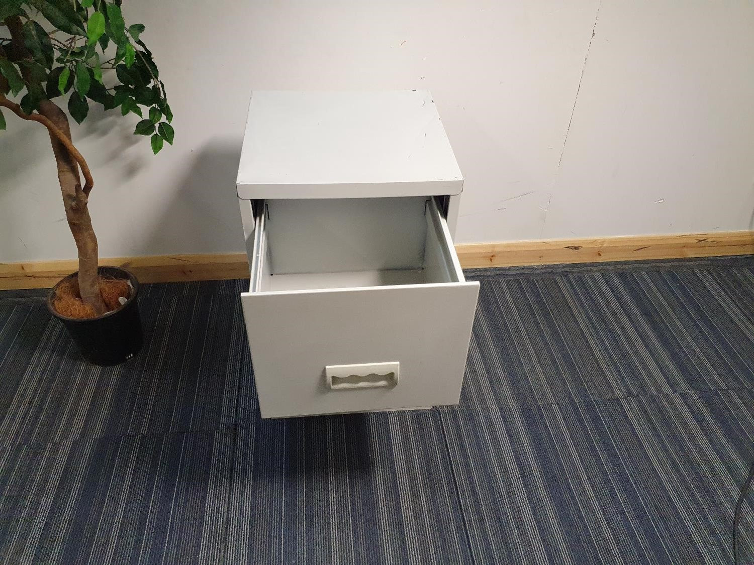 2 drawer filing cabinet open top drawer