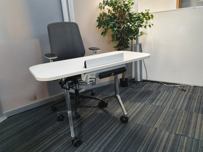 White Folding Desk (W= 120cm H= 73cm D= 60cm)