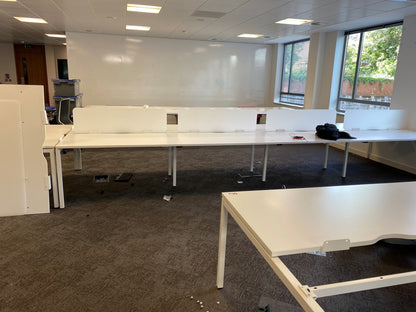 Used White 6 Seater Office Hot Desk Pod 140cm x 80cm per tabletop