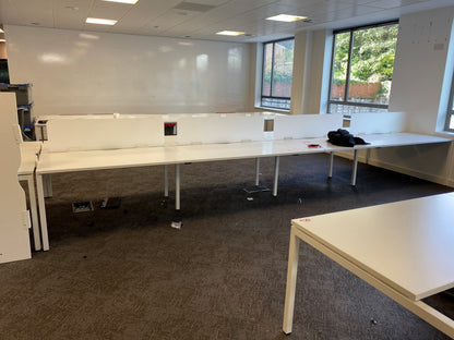 Used White 6 Seater Office Hot Desk Pod 140cm x 80cm per tabletop