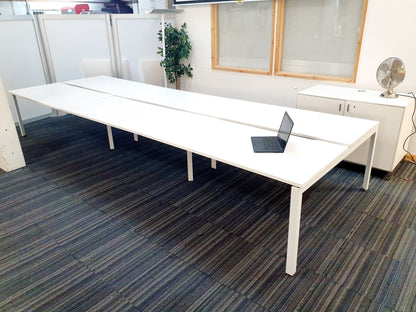 Herman Miller 8 seater office table in white (160cm x 80cm)
