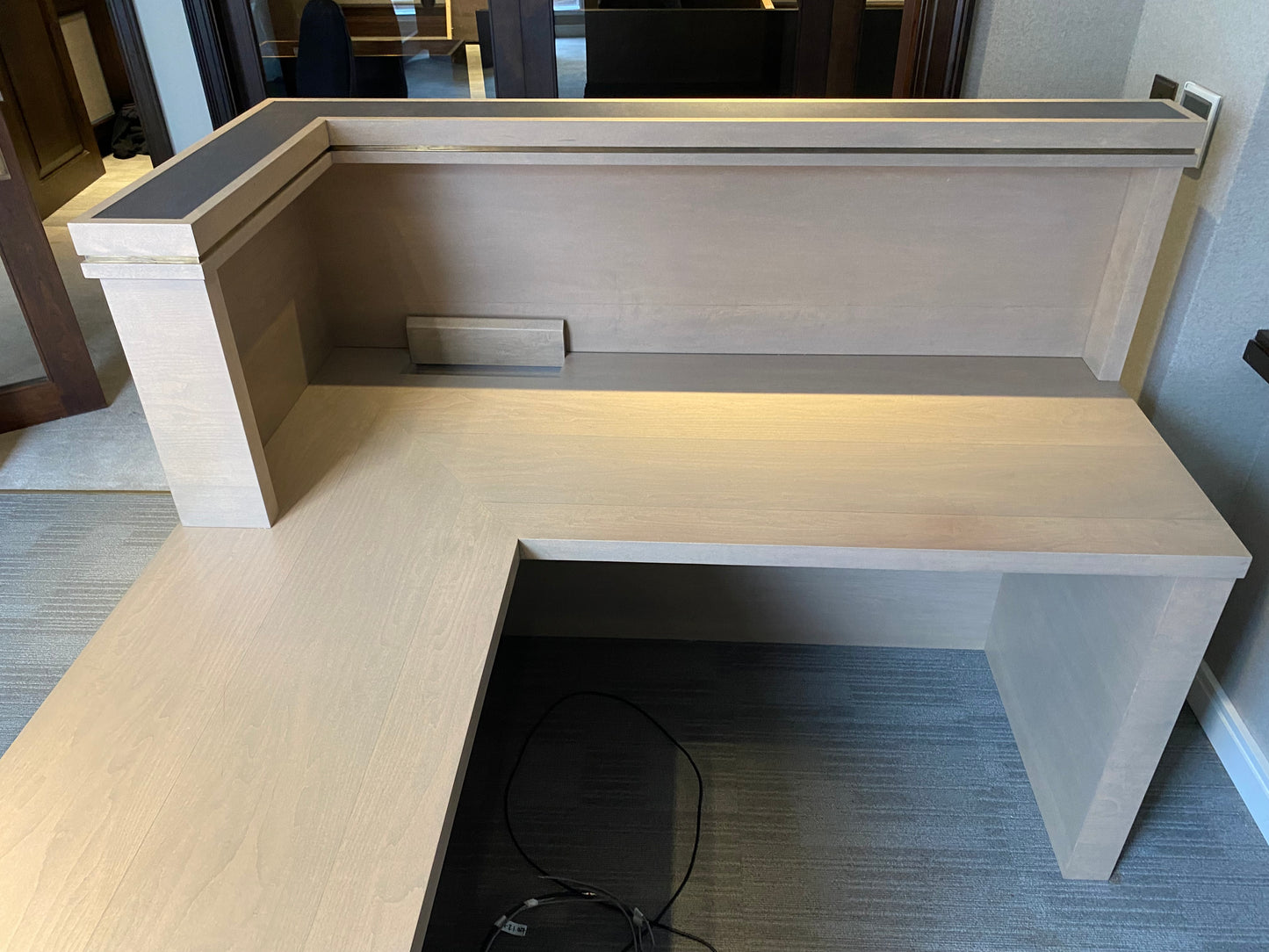 L shaped/Corner Countertop Front Desk Reception Table