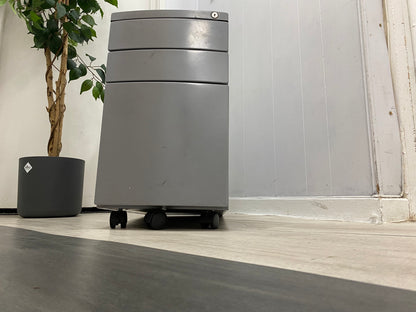 Grey Slimline 3 drawer Office Pedestal -slight damage