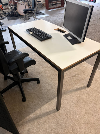 Used desk office single computer rectangle office off white 140cm x 80cm