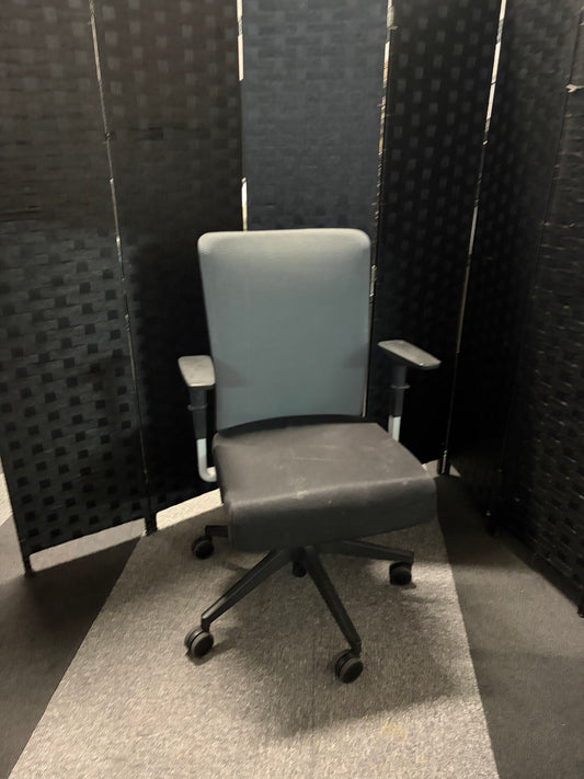 Second hand office chair Actiu black grey mesh back ergonomic swivel adjustable