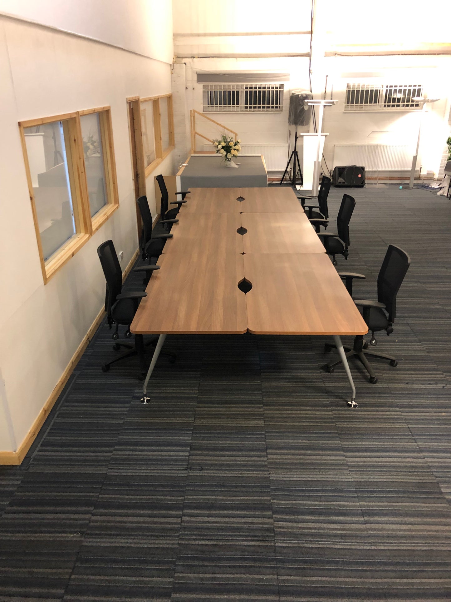 Walnut, 6 Pod Office Call centre Desks