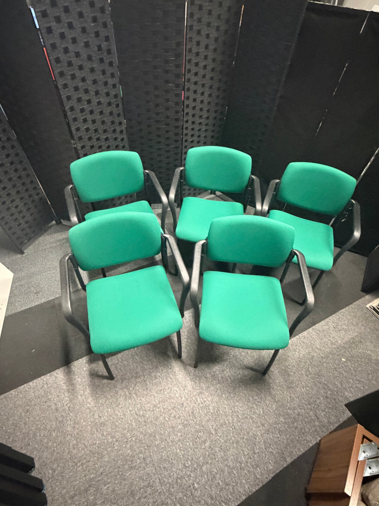 Used meeting chairs - Dark green