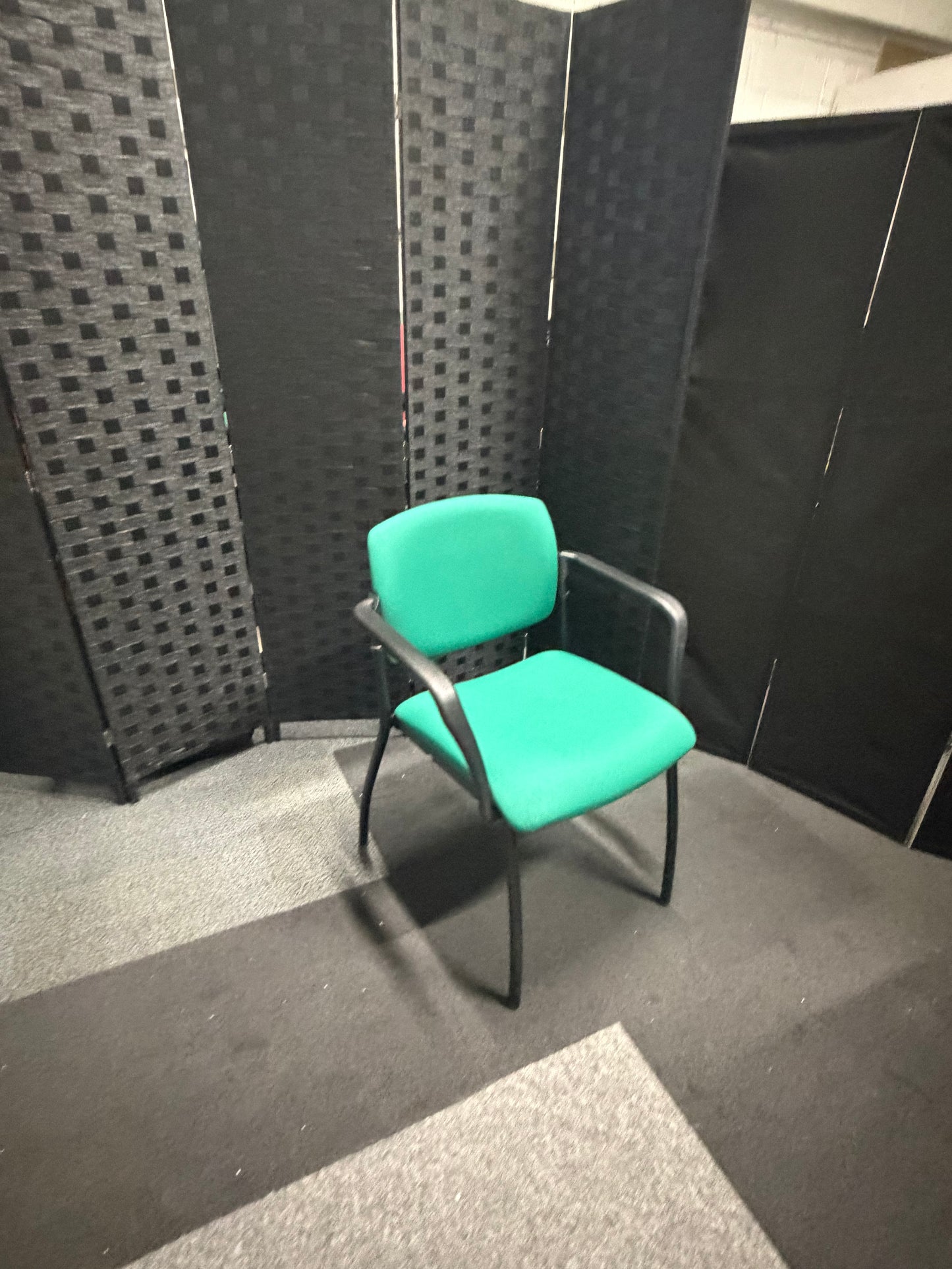 Used meeting chairs - Dark green