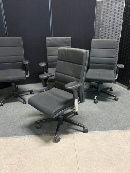 Used mr.24 Sedus chair  Swivel Ergonomic adjustable for permanent 24 hour use chair