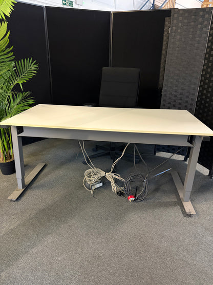 Pre-owned Electric sit stand desk white - 155cm x 80cm