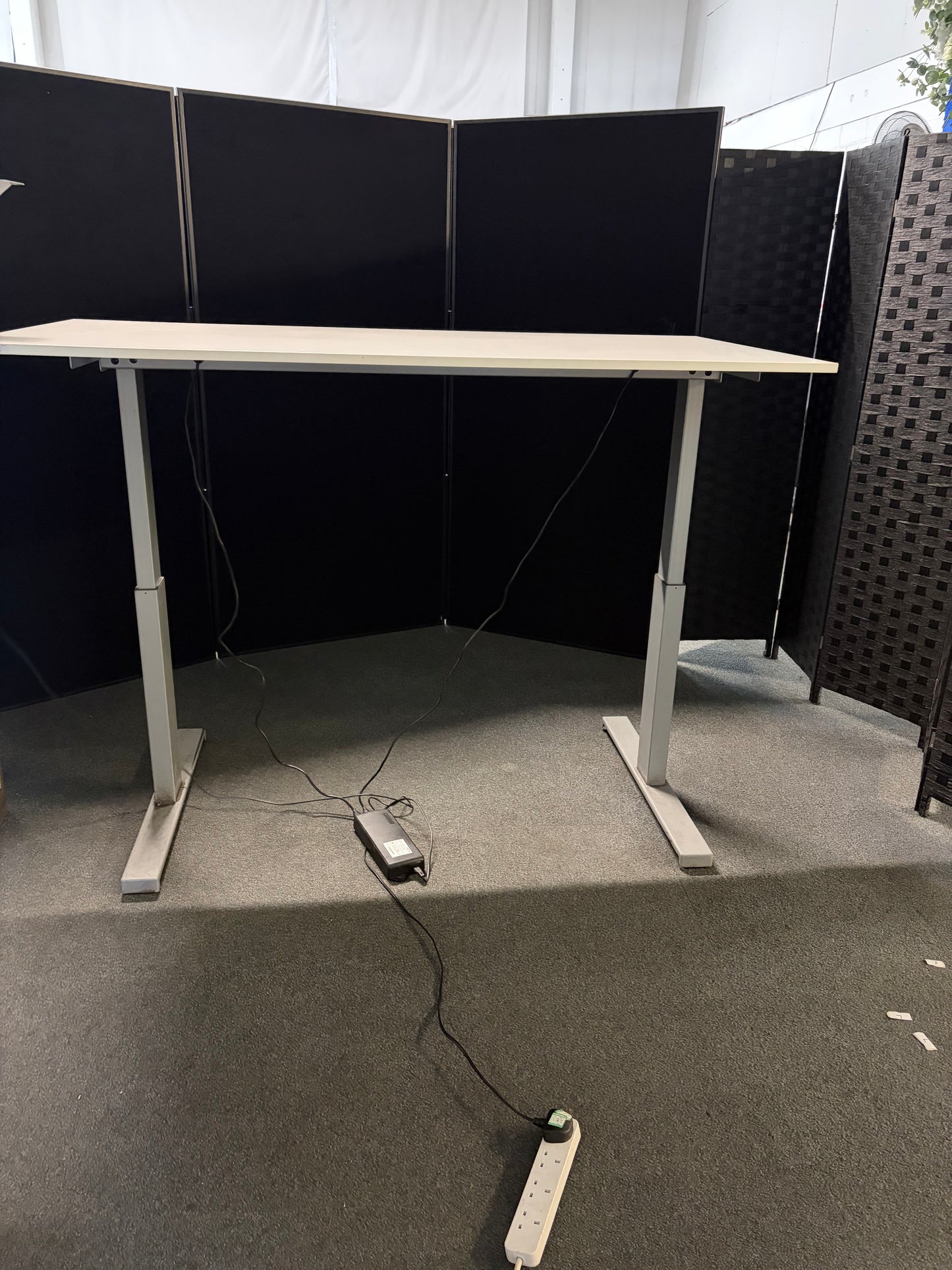 Pre-owned Electric sit stand desk white - 155cm x 80cm