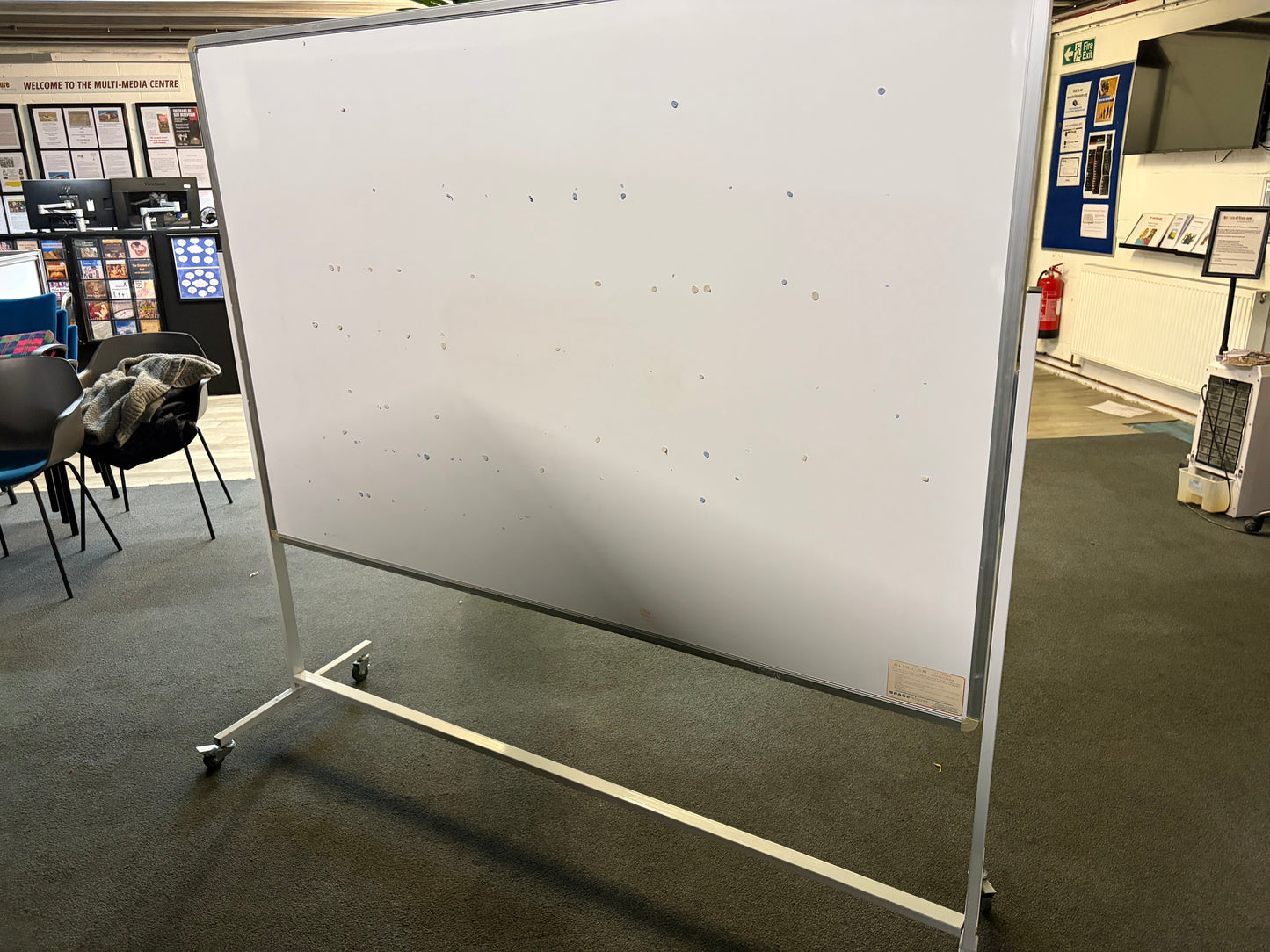 Secondhand double-sided magnetic mobile white boards  H 175cm W 180cm (H board itself 120 cm) D 55cm