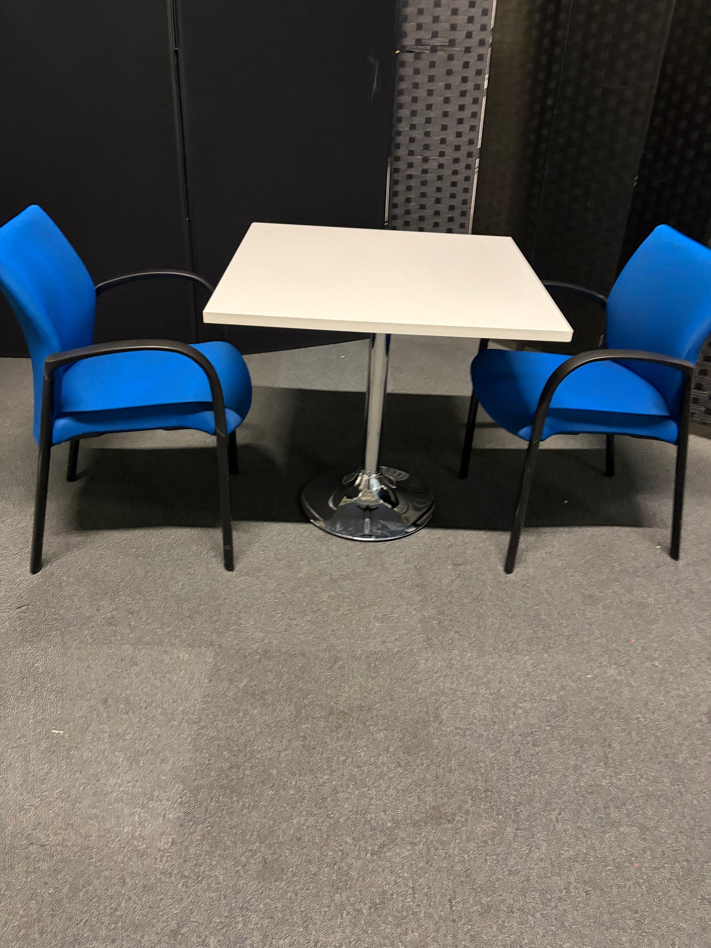 Secondhand square breakout tables 80cm x 80cm - White