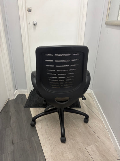 Pre-owned adjustable office chair - Mesh detailing. Bit of ware but good function