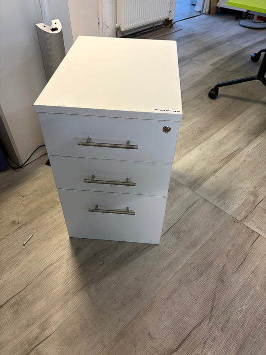Used 3 drawer pedestal/under desk drawe - H 70cm W 43.5cm D 60cm