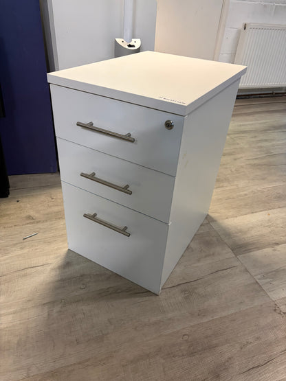 Used 3 drawer pedestal/under desk drawe - H 70cm W 43.5cm D 60cm
