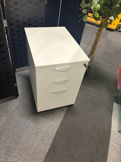Pre-owned pedestal under desk drawer white 3 drawers H - 65cm W - 43cm D - 60cm
