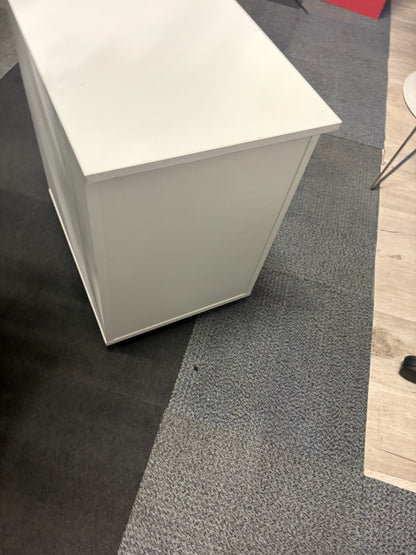 Pre-owned pedestal under desk drawer white 3 drawers H - 65cm W - 43cm D - 60cm