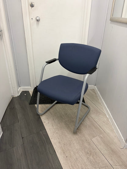 Pre-owned Vitra Vis-a-Vis style meeting chair with cantilever frame and blue fabric