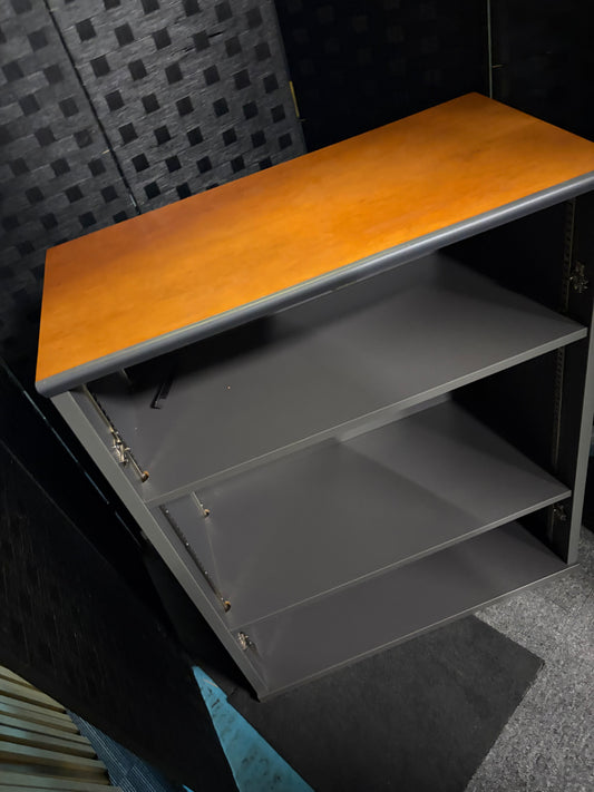 Preowned Bookshelf Wood top contrast Grey 2 adjusbale shelves H 100cm W 80cm d41.5cm