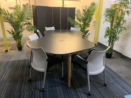 Sedus Mastermind Office Meeting Conference Boardroom table seats 6 - 8