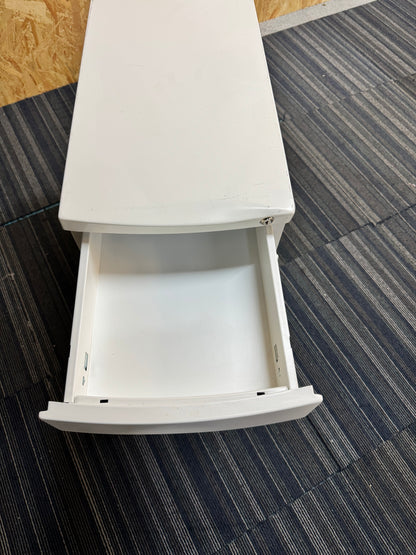 White Metal 3 Drawer Cabinet