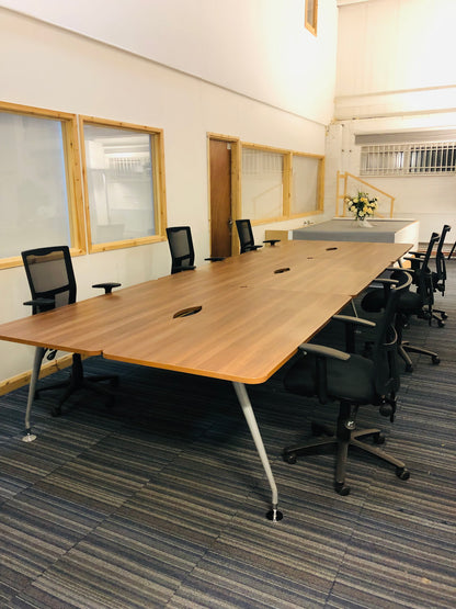 Second Hand 6 Pod Office Call centre Desk in Walnut Finish for Commercial Office-space - 480cm x 160cm