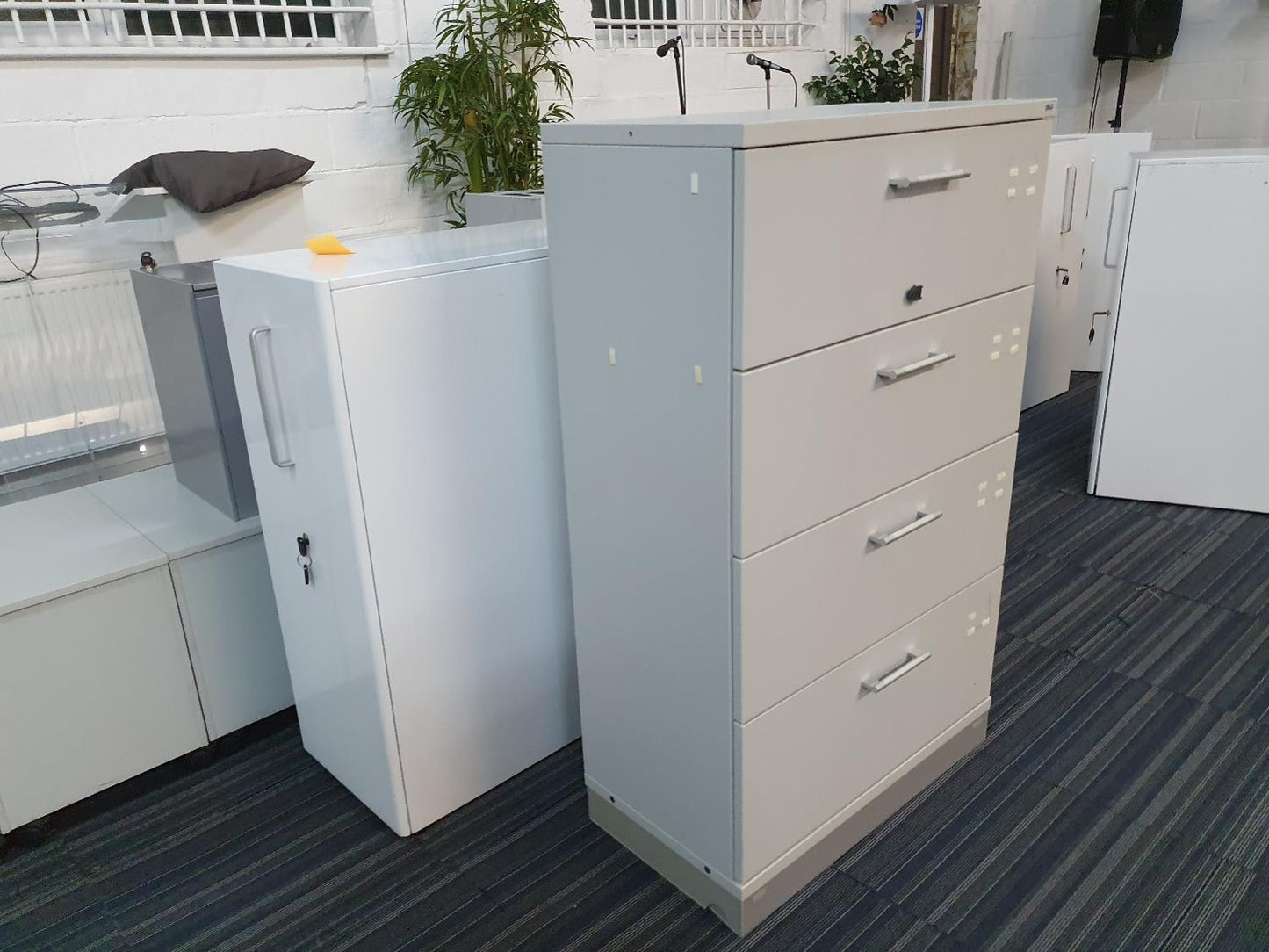 KINNARPS Pale Grey 4 DRAWER LATERAL FILING CABINET