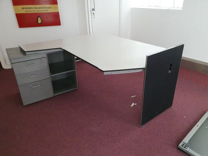 White high quality Techo L-shaped Hexagonal office, home office desks (h 73cm x w 160cm x d 100cm)