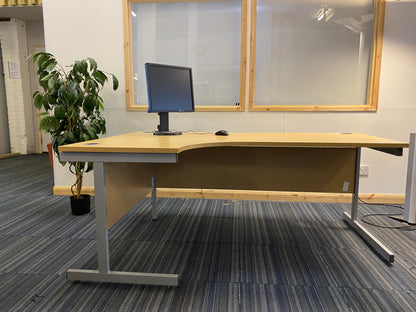 Large Executive L shape 180cm x 120cm x 73cm office