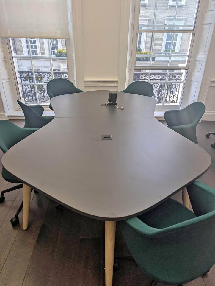 Sedus Mastermind Office Meeting Conference Boardroom table seats 6 - 8 299cm x 155cm