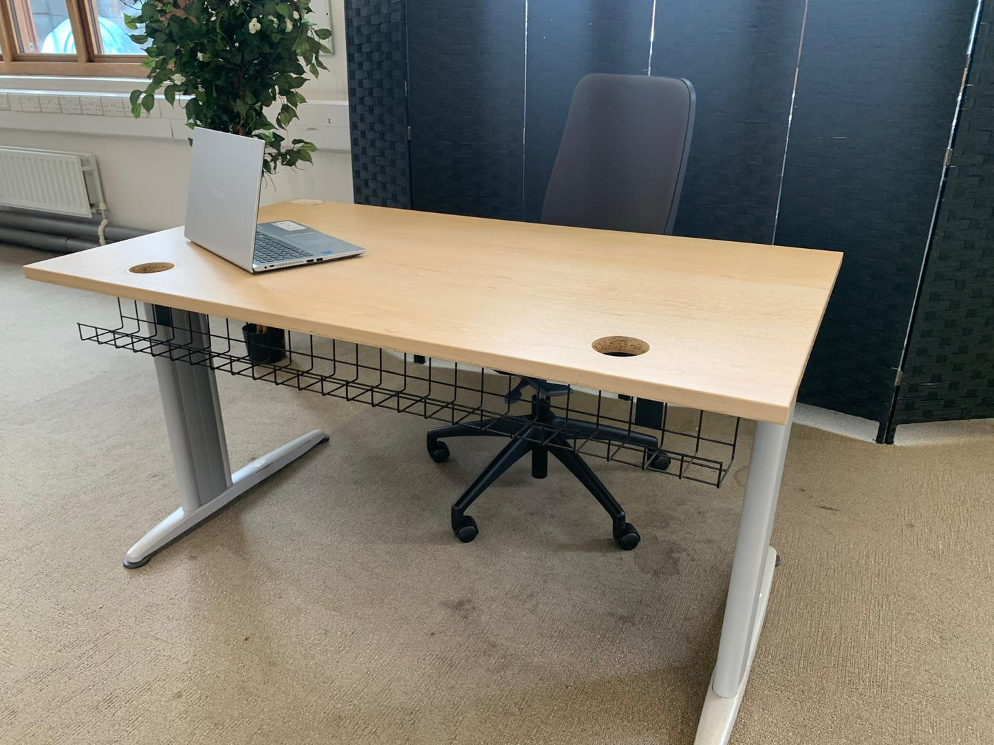 Used Beech Single Desk 140cm x 80cm
