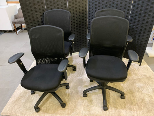 Second-hand Office Swivel Chair Black with Mesh-Back