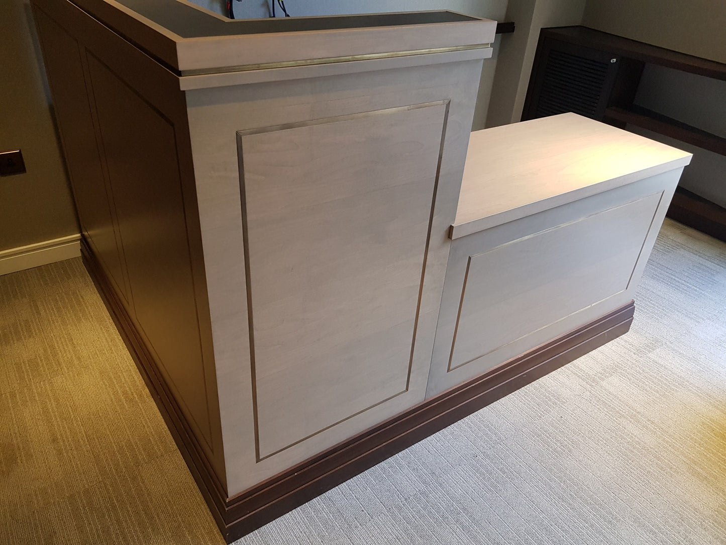 Used Second Hand L shaped Corner Left Return Reception Desk  H=120cm W=169cm L= 151cm