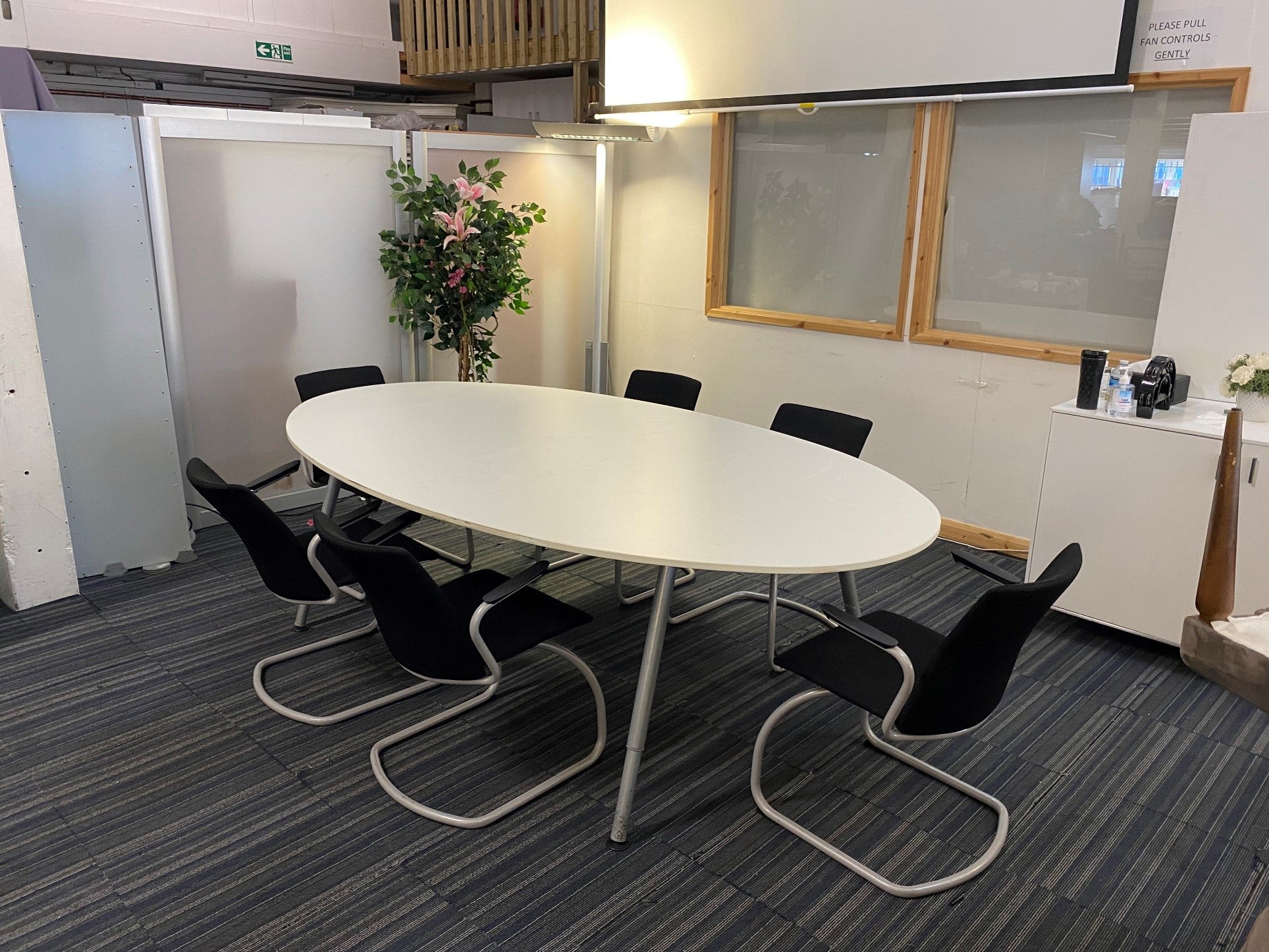 White Meeting table 6 seater