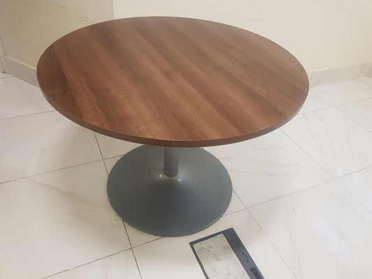 Walnut Office Boardroom Meeting room Circle Conference table