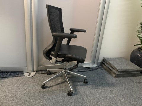 Mesh and leather office computer chair