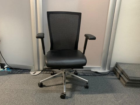 Mesh and leather office chair