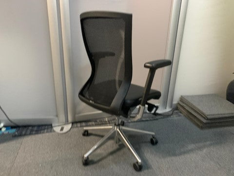 Back of Mesh and leather office chair