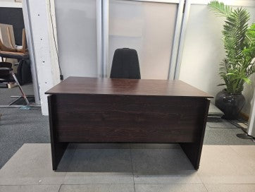 Walnut Brown 1400mm Office Desk