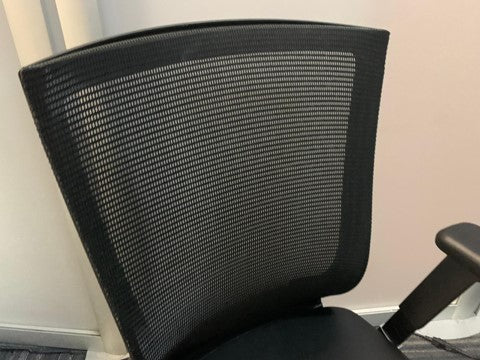 Mesh black swivel desk chair